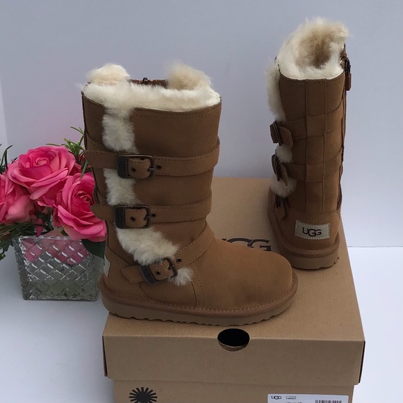 UGG Maddi II Boots - Picture 8 of 9